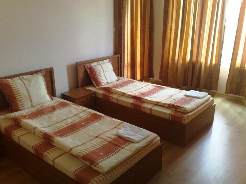 Территория Ekaterina Hotel 2*